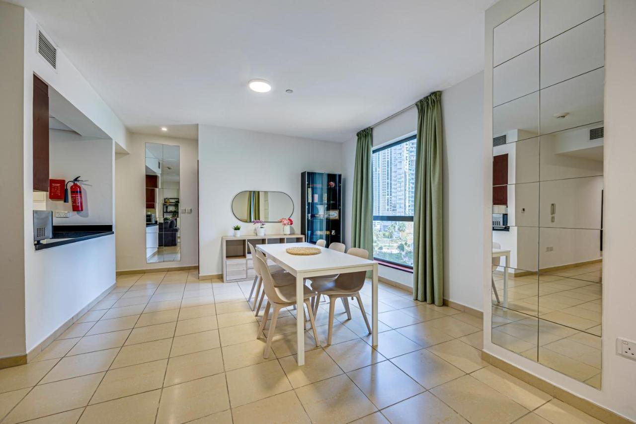 Big Apartment In Murjan, Jbr, Near The Beach Dubaj Zewnętrze zdjęcie
